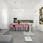 Borghese Palace Luxury Apartamento